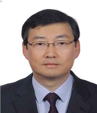 Jong Wan Lim, Samsung Techwin Europes Managing Director of the professional...