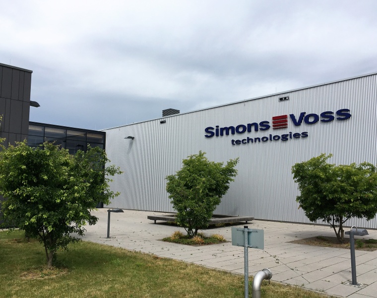 SimonsVoss facility in Osterfeld in Sachsen-Anhalt of around 2,400 m² (26,000...