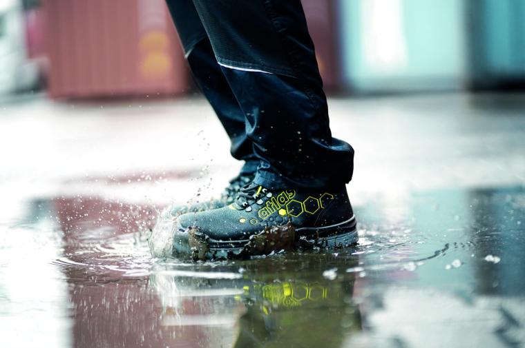 Gore-Tex Schuhmodell mit Extraguard-Technologie von Atlas.