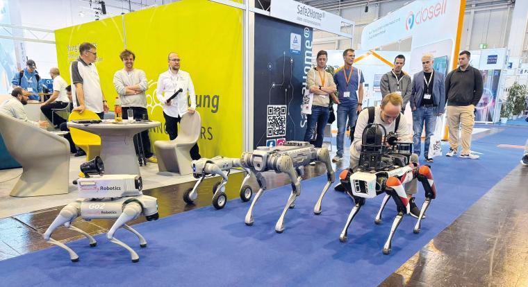 Laufroboter von Security Robotics auf der Security 2024 in Essen