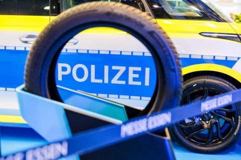 Polizei-Fahrzeug