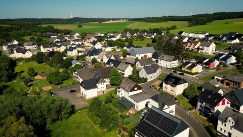 Luftaufnahme der Gemeinde Kisselbach im Hunsrück
